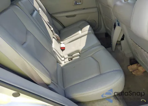 2008 Cadillac Srx V6 z USA, uszkodzony, nr VIN 1GYEE637080195218